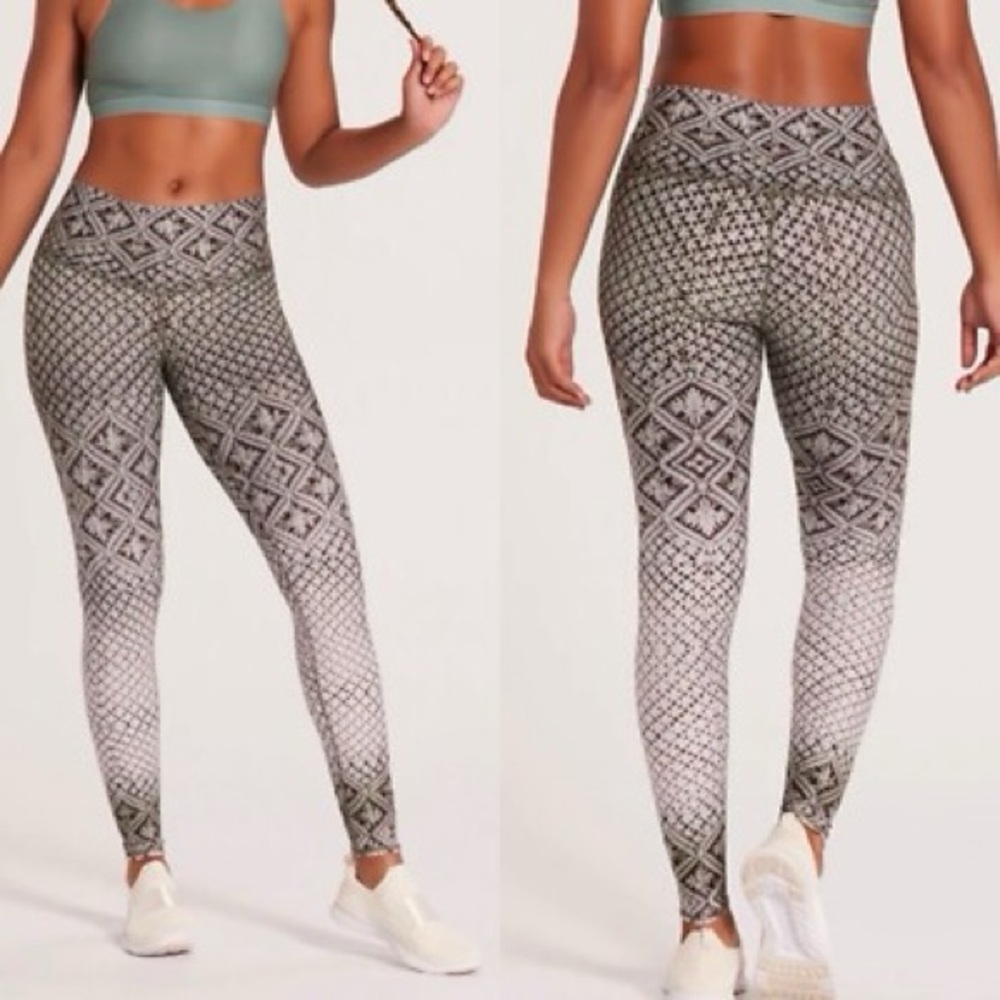 Niyama Sol Barefoot Macrame Jade Leggings